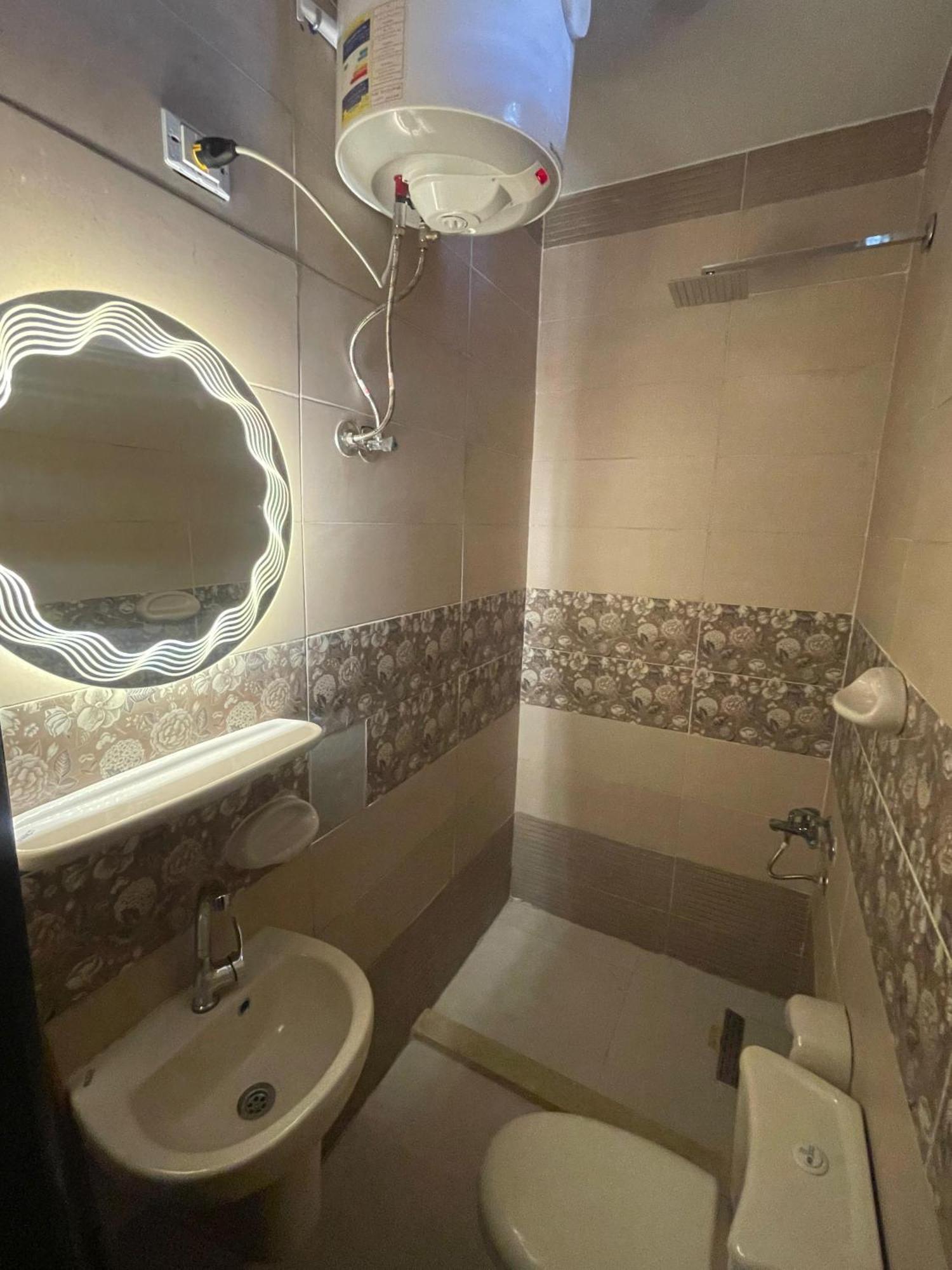 Kafret el-Gabal King Ali Pyramids View Inn מראה חיצוני תמונה